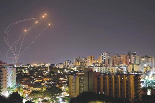 Israel phát triển hệ thống 'Vòm Sắt mạng' đối phó mối đe dọa AI