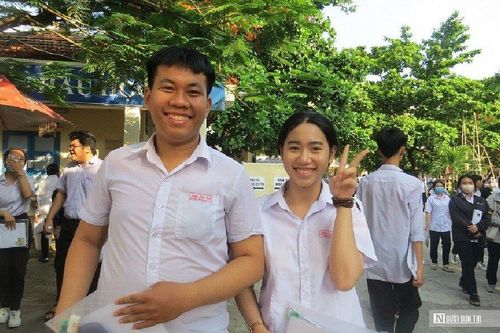 Giáo viên nhận xét đề thi môn Toán tốt nghiệp THPT 2023