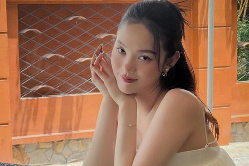 'Mẹ bầu' Minh Hằng diện váy nữ tính bồng bềnh, lộ rõ visual ở những tháng cuối thai kỳ