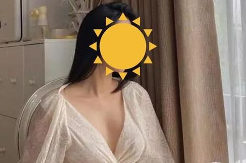 Cựu tiếp viên hàng không ân hận vì sửa 1 điểm trên gương mặt