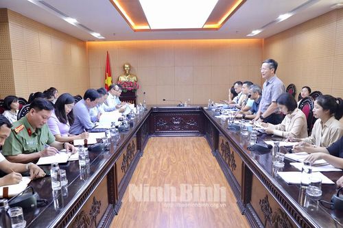 Đoàn công tác của Bộ Ngoại giao làm việc tại Ninh Bình