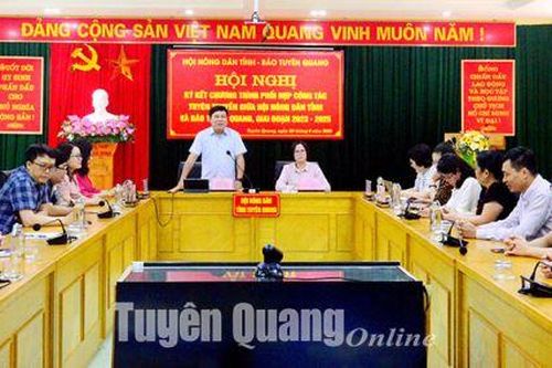Ký kết Chương trình phối hợp công tác tuyên truyền giữa Hội Nông dân tỉnh và Báo Tuyên Quang