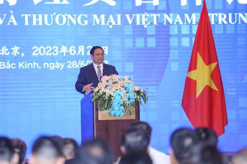 Thủ tướng: Bảo đảm môi trường thông thoáng, lành mạnh cho các nhà đầu tư