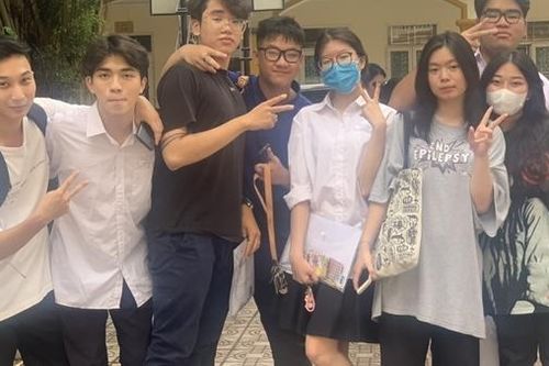 Học sinh, giáo viên nói gì về đề thi tốt nghiệp THPT môn Ngữ văn?