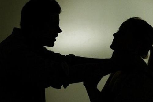 Chồng sát hại vợ rồi 'vi vu' nhiều nơi trước khi ra đầu thú