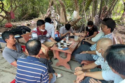 Triệt xóa tụ điểm đá gà qua mạng với nhà cái tại Campuchia