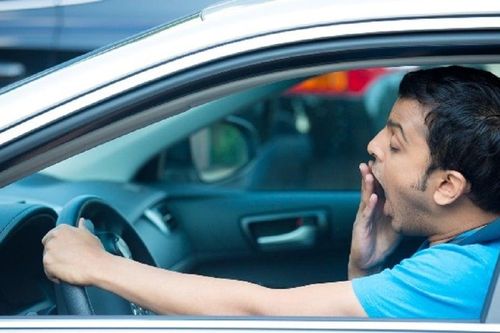 Những mẹo vặt giúp tài xế tỉnh táo khi lái xe vào ban đêm