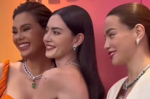 Hồ Ngọc Hà cao tay xử lý tình huống 'khó đỡ' khi chụp ảnh cùng Mai Davika và Hoa hậu Hoàn vũ 2018