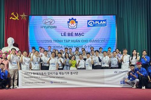 Hyundai hỗ trợ nâng cao chất lượng giảng viên kỹ thuật ô tô tại Trường Cao đẳng nghề Công nghiệp Hà Nội