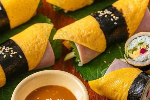 Tuyệt chiêu làm kimbap mùa hè siêu dễ, siêu ngon