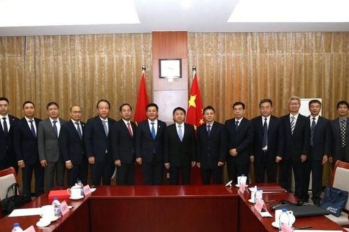 Hình thành cơ chế hợp tác quản lý thị trường giữa Việt Nam và Trung Quốc