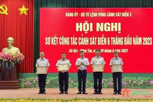 Vùng Cảnh sát biển 3 tích cực tuần tra, kiểm soát giữ vững an ninh trật tự trên biển