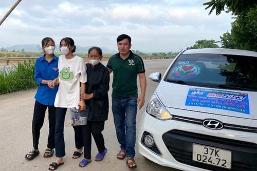 Sốt cao vẫn đi thi