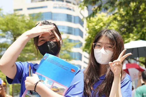 Thí sinh hài lòng với đề thi tổ hợp