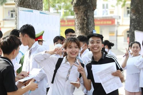 Đúng như dự đoán, môn Ngoại ngữ không làm khó thí sinh