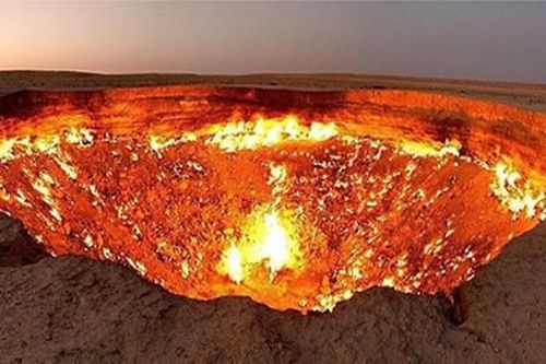 'Cổng địa ngục' cháy suốt 50 năm, tại sao không thể dập tắt?