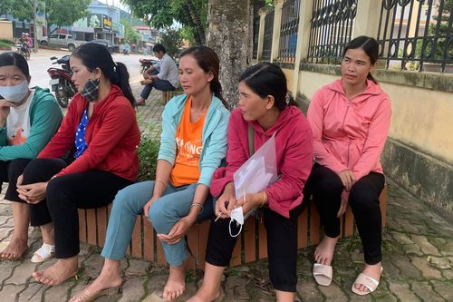 Mùa thi và nỗi lòng của phụ huynh vùng cao