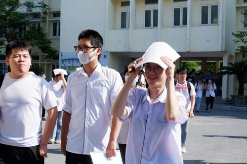 Nhiều thí sinh hài lòng với đề thi Tiếng Anh