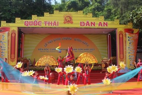 Những hình ảnh đẹp tại Lễ hội Bánh Chưng - Bánh Giầy năm 2023