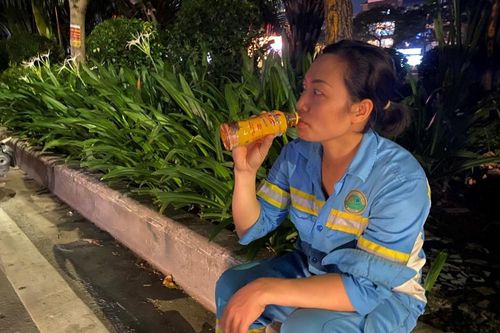 Nhân viên vệ sinh môi trường và những trải lòng khi làm nghề