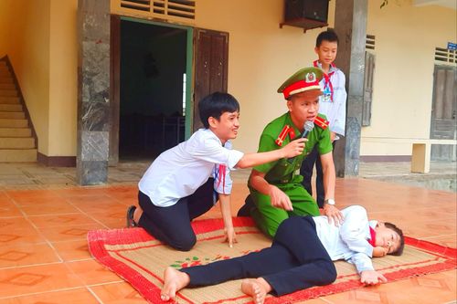 Phổ biến giáo dục pháp luật góp phần thúc đẩy kinh tế - xã hội phát triển
