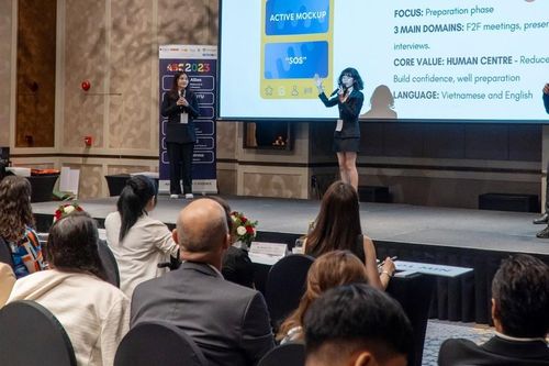 Phát triển app dùng trí tuệ nhân tạo hỗ trợ người nói lắp giao tiếp