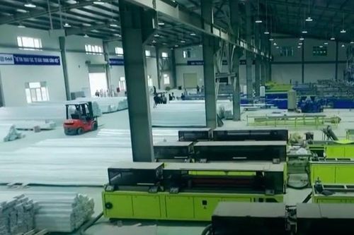 2 doanh nghiệp niêm yết bắt đầu giao dịch cổ phiếu số lượng lớn hôm nay
