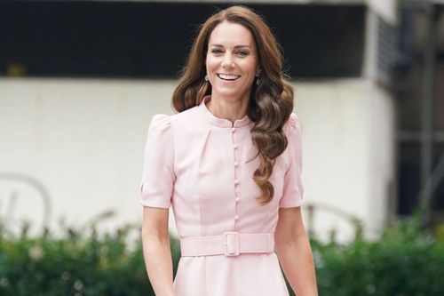 Công nương Kate Middleton 'phải lòng' xu hướng thời trang Barbiecore