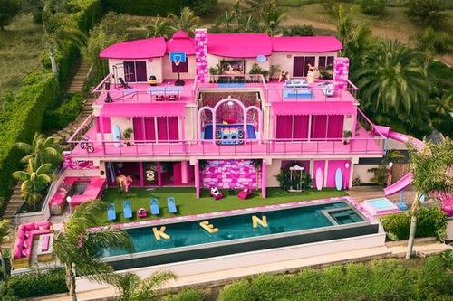 Nhà búp bê Barbie đời thực mở cửa cho du khách ở qua đêm