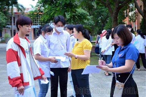 Phần lớn thí sinh Điện Biên dự thi tổ hợp Khoa học xã hội