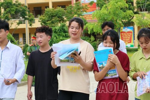 Tổ hợp môn thi tốt nghiệp THPT: Các thí sinh hài lòng với bài thi