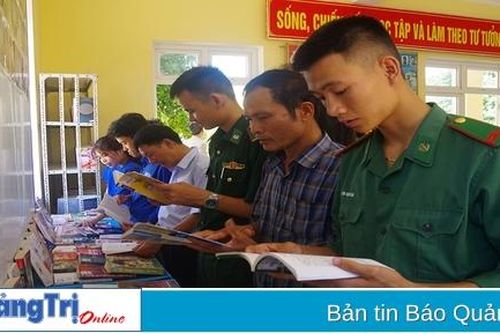 Khai trương 'Phòng đọc biên giới' ở Đồn Biên phòng Cửa Tùng
