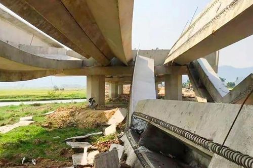 Sập dầm cầu Nghi Mỹ thuộc dự án cao tốc Bắc - Nam đoạn qua Nghệ An là lỗi của đơn vị thi công
