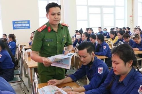 Chặn ma túy xâm nhập vào khu công nghiệp