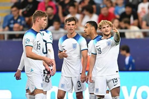 VCK U21 Châu Âu: Đức và Italia dừng chân