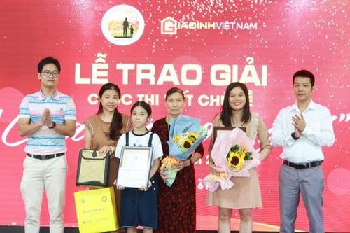 Giá trị nhân văn cao đẹp của tình cảm gia đình từ cuộc thi viết 'Cha và con gái'