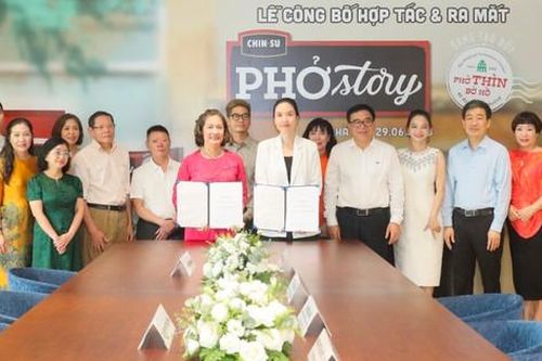 Phở Thìn Bờ Hồ và Chin-su ra mắt Phở Story