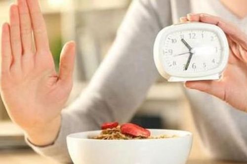 Nhịn ăn thường xuyên gây hệ lụy xấu tới sức khỏe như thế nào?