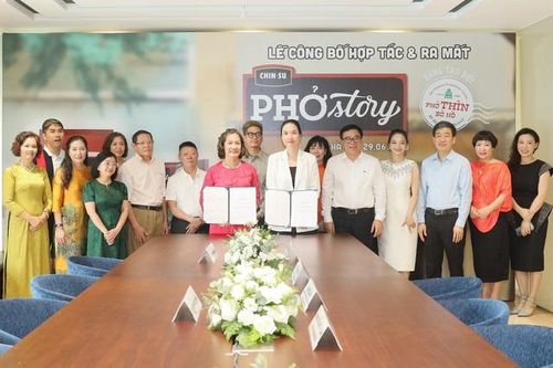 Bắt tay cùng Phở Thìn bờ hồ, Chin-su ra mắt phở ăn liền 'Phở Story' mang hương vị phở gia truyền đến mọi miền