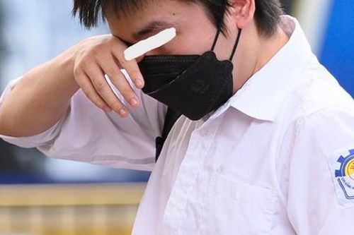 Nam sinh bị đồn mồ côi, ngất xỉu do đói nên đến muộn giờ thi toán chính thức lên tiếng