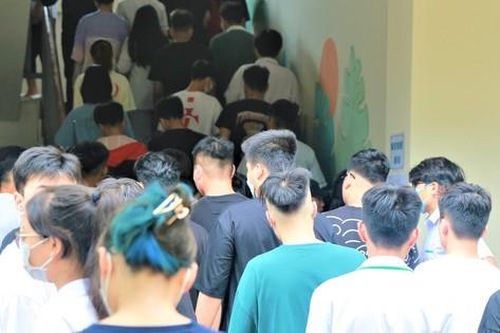 Hành vi làm lọt đề thi tốt nghiệp THPT sẽ bị xử lý thế nào?
