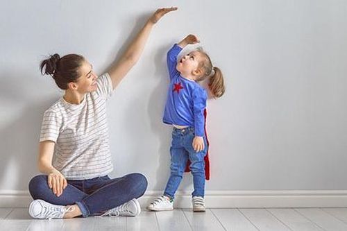 Để trẻ phát triển tối ưu chiều cao, cha mẹ cần biết những điều này