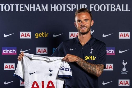 Tân binh đắt giá của Tottenham gây phẫn nộ
