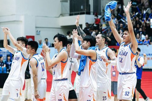 VBA 2023: Hanoi Buffaloes thắng nghẹt thở Thăng Long Warriors
