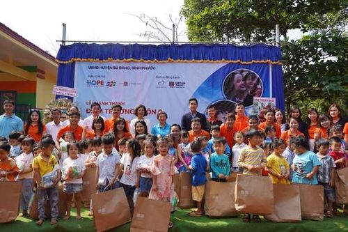FPT được vinh danh Top doanh nghiệp phát triển bền vững 2023