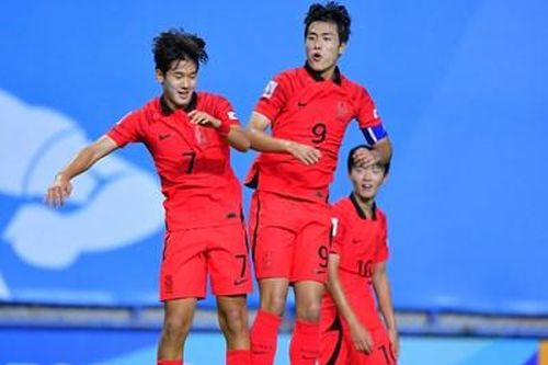 Tin bóng đá hôm nay (30-6): Xác định cặp đấu chung kết U17 châu Á, MU đón tân binh đầu tiên