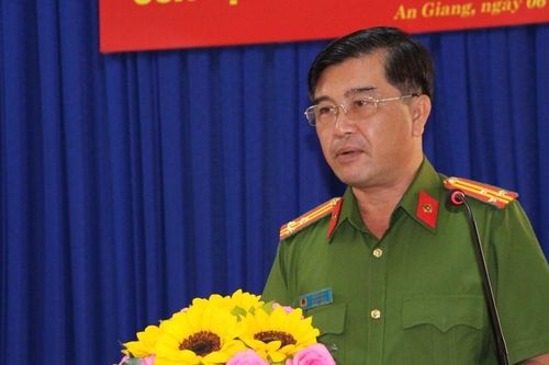 Bắt cựu Trưởng Phòng Cảnh sát kinh tế An Giang