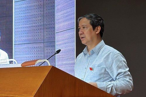 Bộ trưởng Nguyễn Kim Sơn tiếp xúc cử tri sau kỳ họp thứ 5