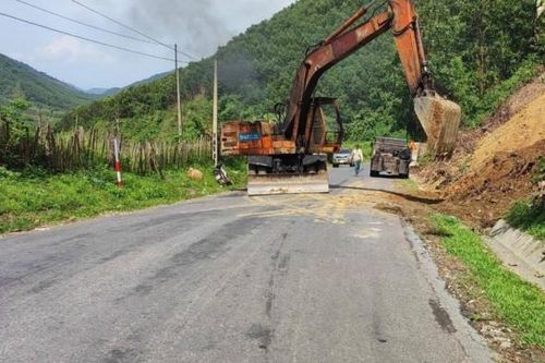 Tỉnh Quảng Nam đề nghị Bộ Giao thông vận tải nâng cấp, mở rộng Quốc lộ 14G
