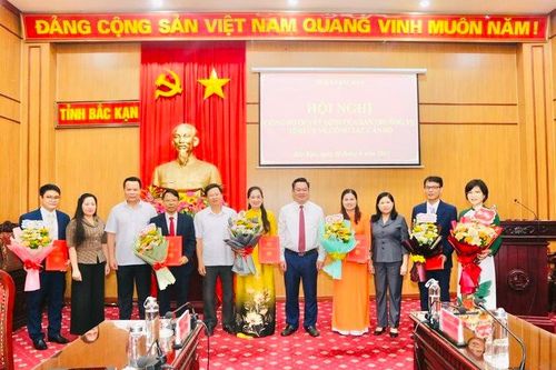 Bắc Kạn: Điều động, luân chuyển, bổ nhiệm nhiều cán bộ chủ chốt